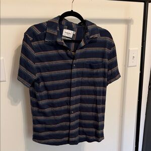 Goodfellow & Co Navy Striped Short-Sleeve Button-Up Shirt with Tan Accents